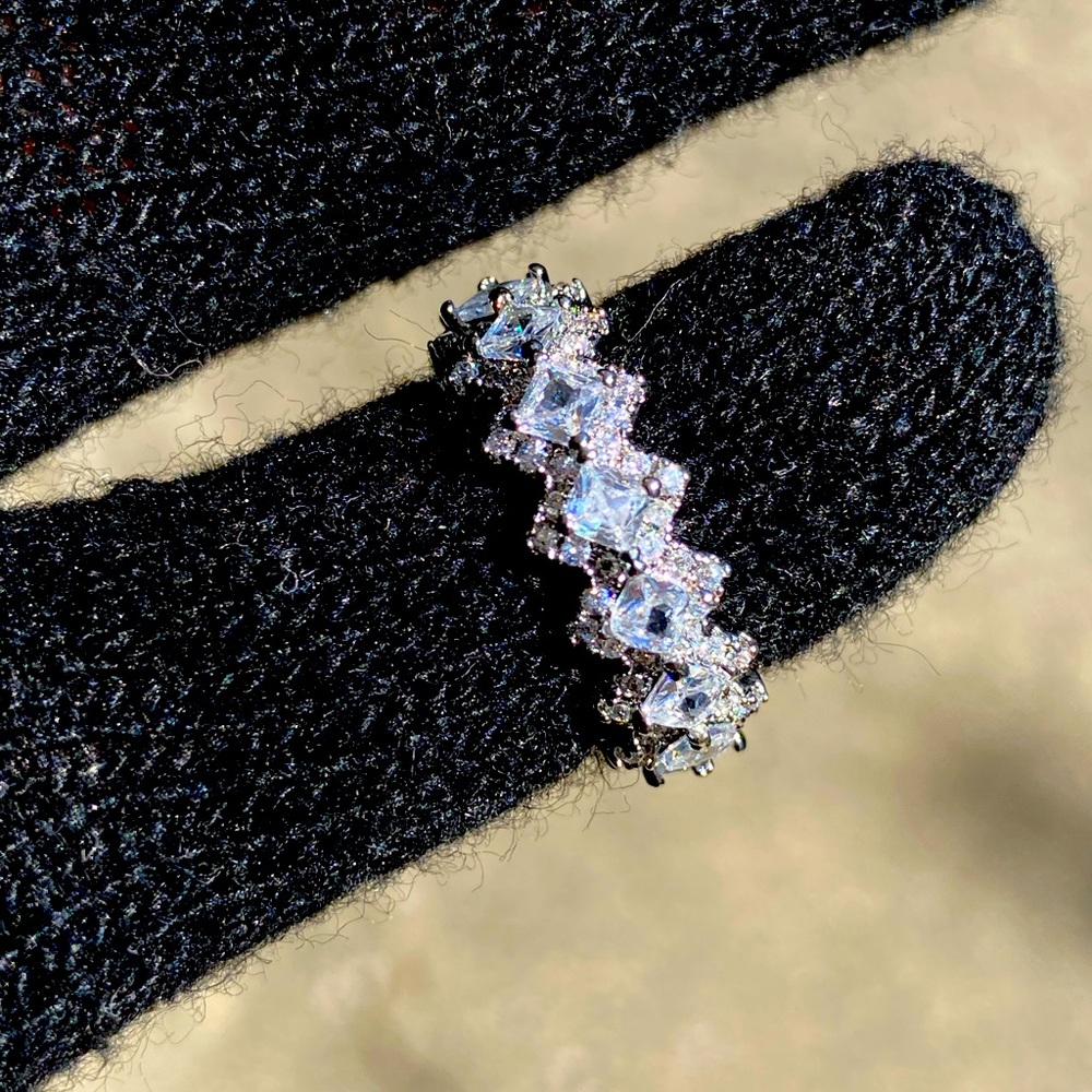Unisex Moissanite Diamond Ring